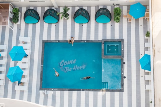 Piscine de l'OUTRIGGER Waikiki Paradise Hotel
