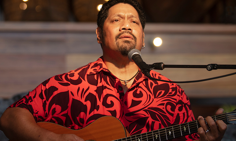 Nathan Aweau | Top 3 Spots for Nightlife (and Daylife!) and Live Music in Waikiki