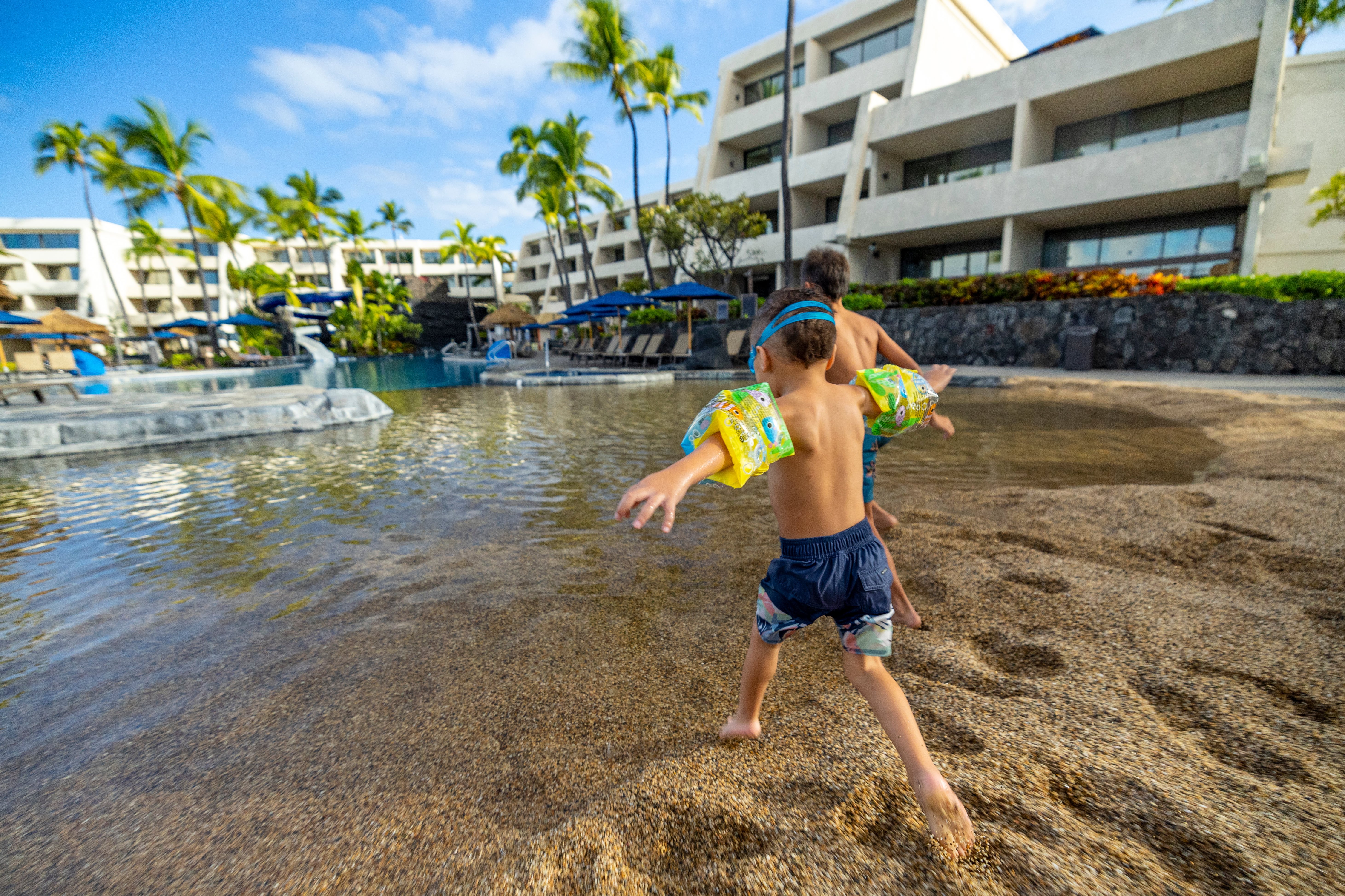 Piscine de l'OUTRIGGER Kona Resort & Spa