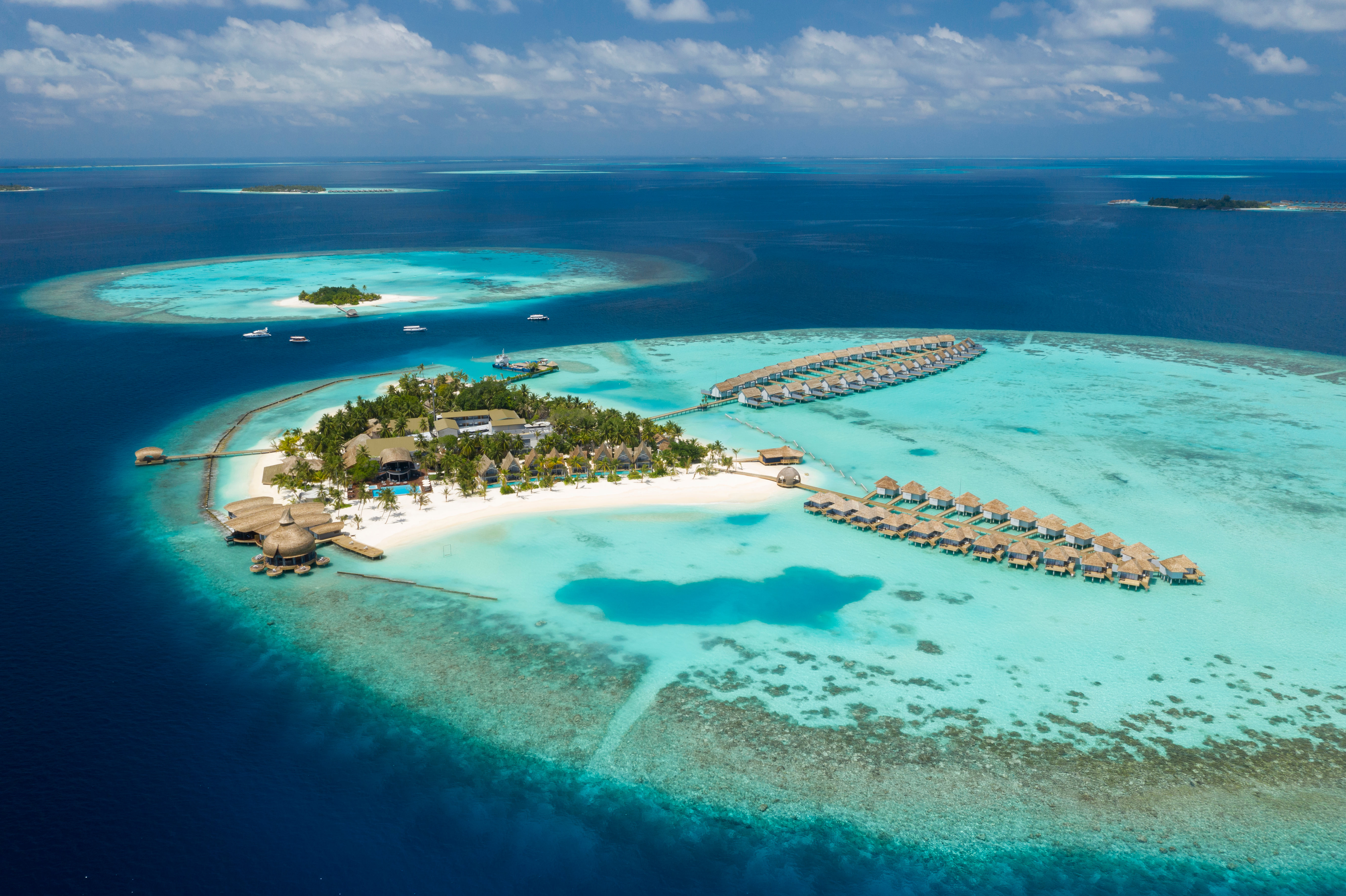 Vue aérienne du OUTRIGGER Maldives Maafushivaru Resort